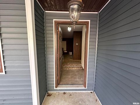 Tiny photo for 718 Karbers Ridge Road, Elizabethtown, IL 62931 (MLS # EB460367)