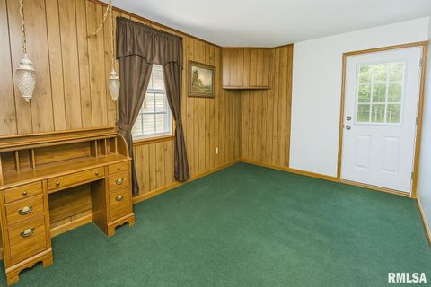 Tiny photo for 718 Karbers Ridge Road, Elizabethtown, IL 62931 (MLS # EB460367)