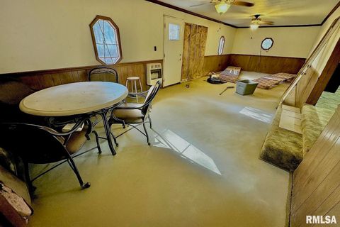 Tiny photo for 718 Karbers Ridge Road, Elizabethtown, IL 62931 (MLS # EB460367)