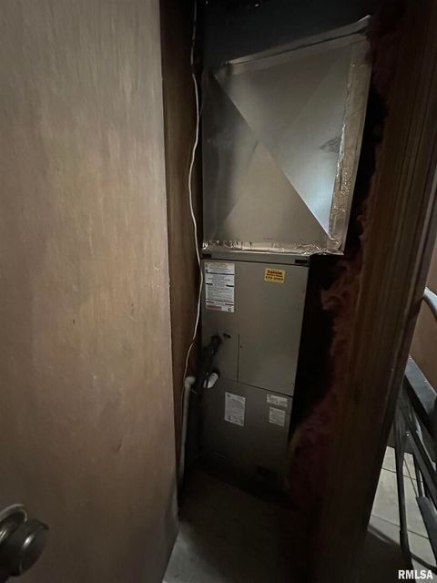 Tiny photo for 718 Karbers Ridge Road, Elizabethtown, IL 62931 (MLS # EB460367)