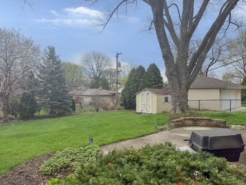 Tiny photo for 231 S Princeton Avenue, Arlington Heights, IL 60005 (MLS # 12621069)