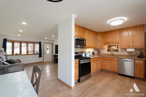 Tiny photo for 520 Glendale Lane, Hoffman Estates, IL 60169 (MLS # 12592535)
