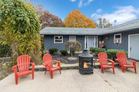 Tiny photo for 7822 N Pillow Hill Road N, Spring Grove, IL 60081 (MLS # 12481272)