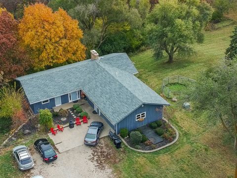 Tiny photo for 7822 N Pillow Hill Road N, Spring Grove, IL 60081 (MLS # 12481272)