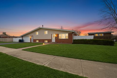 Tiny photo for 10725 S Rutherford Avenue, Worth, IL 60482 (MLS # 12575270)