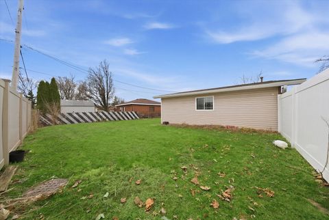 Tiny photo for 10725 S Rutherford Avenue, Worth, IL 60482 (MLS # 12575270)