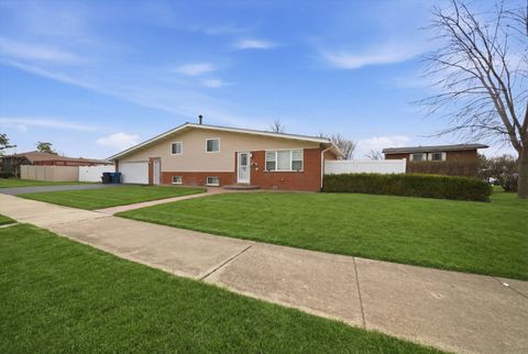Photo of 10725 S Rutherford Avenue, Worth, IL 60482 (MLS # 12575270)
