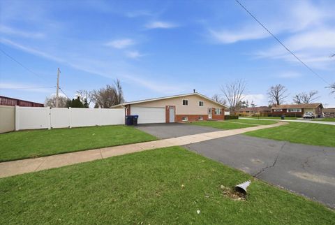 Tiny photo for 10725 S Rutherford Avenue, Worth, IL 60482 (MLS # 12575270)