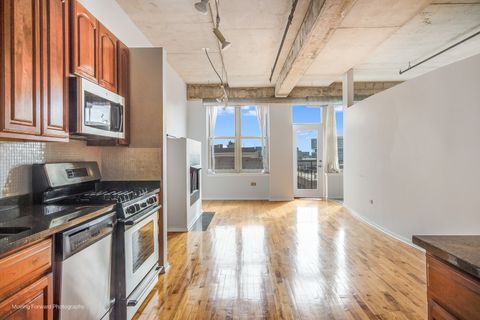 Tiny photo for 6 S LAFLIN Street #923, Chicago, IL 60607 (MLS # 12579736)