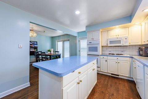 Tiny photo for 8009 S Kolin Avenue, Chicago, IL 60652 (MLS # 12596119)