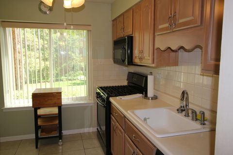 Tiny photo for 245 S Park Lane #122, Palatine, IL 60074 (MLS # 12455558)