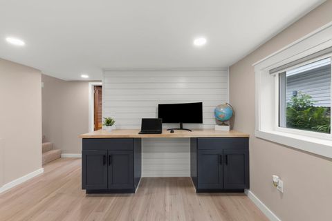 Tiny photo for 5244 Benton Avenue, Downers Grove, IL 60515 (MLS # 12626158)