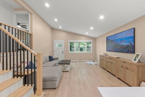 Tiny photo for 5244 Benton Avenue, Downers Grove, IL 60515 (MLS # 12626158)