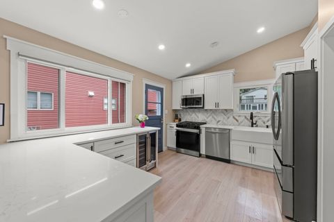 Tiny photo for 5244 Benton Avenue, Downers Grove, IL 60515 (MLS # 12626158)