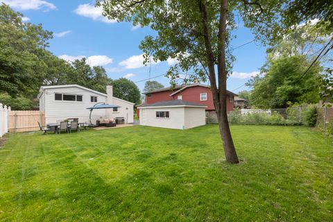 Tiny photo for 5244 Benton Avenue, Downers Grove, IL 60515 (MLS # 12626158)