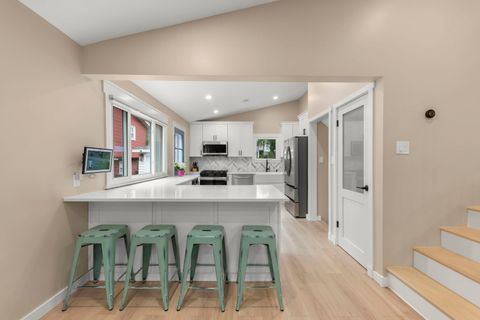 Tiny photo for 5244 Benton Avenue, Downers Grove, IL 60515 (MLS # 12626158)