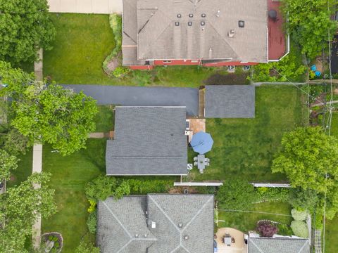 Tiny photo for 5244 Benton Avenue, Downers Grove, IL 60515 (MLS # 12626158)