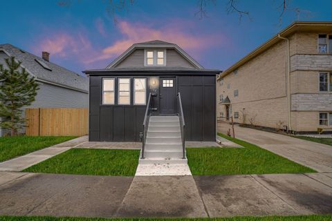 Photo of 2130 N 74th Court, Elmwood Park, IL 60707 (MLS # 12576497)