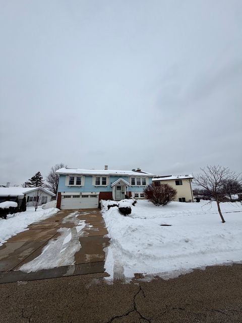 Tiny photo for 1200 Glen Lane, Hoffman Estates, IL 60169 (MLS # 12531982)