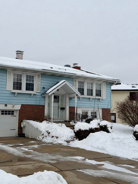 Tiny photo for 1200 Glen Lane, Hoffman Estates, IL 60169 (MLS # 12531982)