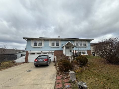 Tiny photo for 1200 Glen Lane, Hoffman Estates, IL 60169 (MLS # 12531982)
