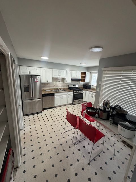 Tiny photo for 1200 Glen Lane, Hoffman Estates, IL 60169 (MLS # 12531982)