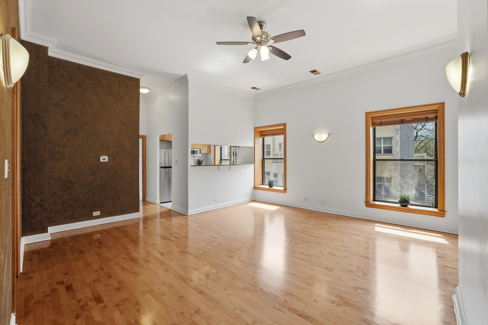 4938 S Drexel Boulevard 210