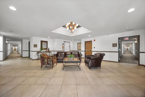 Tiny photo for 815 Leicester Road #219, Elk Grove Village, IL 60007 (MLS # 12517950)