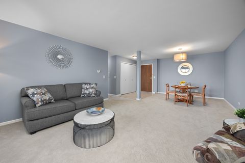 Tiny photo for 815 Leicester Road #219, Elk Grove Village, IL 60007 (MLS # 12517950)