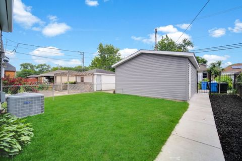Tiny photo for 9420 S Saint Lawrence Avenue, Chicago, IL 60619 (MLS # 12687983)