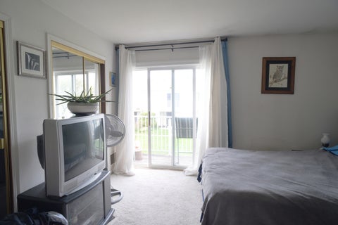 Tiny photo for 375 Meadow Green Lane, Round Lake Beach, IL 60073 (MLS # 12637097)
