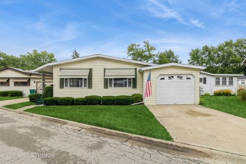 1107 Candida Road Elgin IL 60123