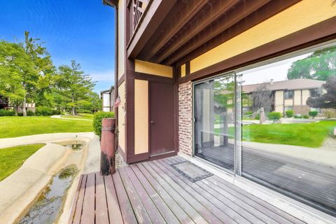 Tiny photo for 1720 Lakecliffe Drive #A, Wheaton, IL 60189 (MLS # 12648653)
