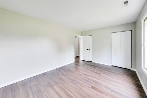 Tiny photo for 1720 Lakecliffe Drive #A, Wheaton, IL 60189 (MLS # 12648653)