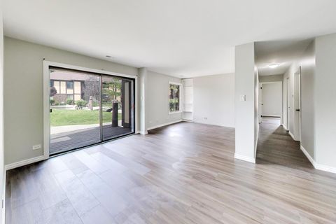 Tiny photo for 1720 Lakecliffe Drive #A, Wheaton, IL 60189 (MLS # 12648653)