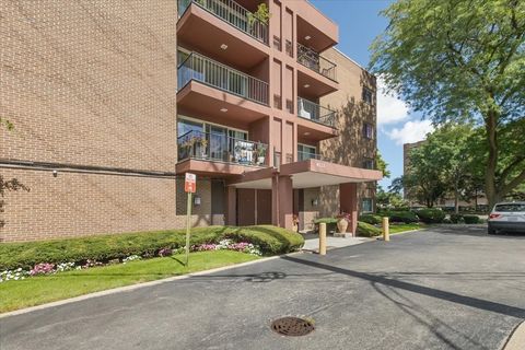 Tiny photo for 4838 Howard Street #401, Skokie, IL 60077 (MLS # 12462905)