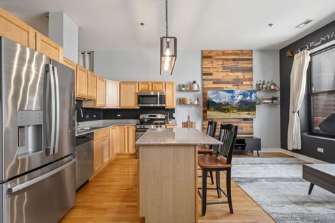 Tiny photo for 2 S Leavitt Street #206, Chicago, IL 60612 (MLS # 12493214)