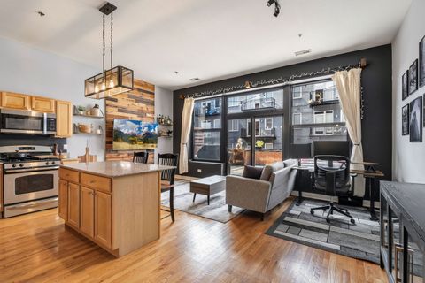 Tiny photo for 2 S Leavitt Street #206, Chicago, IL 60612 (MLS # 12493214)