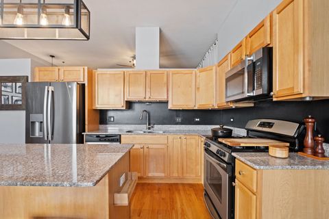Tiny photo for 2 S Leavitt Street #206, Chicago, IL 60612 (MLS # 12493214)