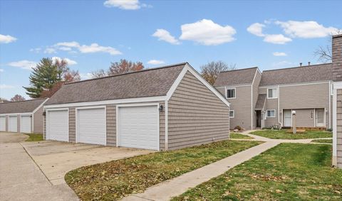Tiny photo for 1928 Blackthorn Drive #1, Champaign, IL 61821 (MLS # 12521534)