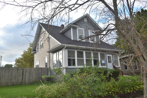 Tiny photo for 1841 2nd Street, Moline, IL 61265 (MLS # 12777948)