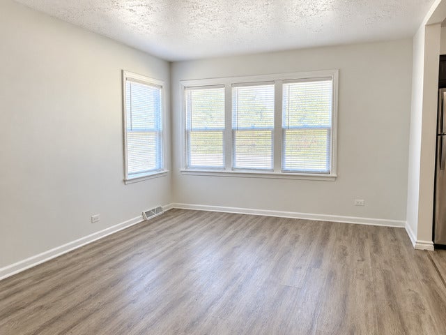 2217 W 156th Place