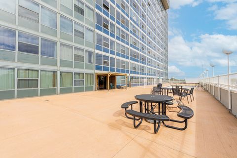 Tiny photo for 7234 W North Avenue #1902, Elmwood Park, IL 60707 (MLS # 12495678)