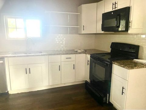 Tiny photo for 802 S Peoria Avenue, Dixon, IL 61021 (MLS # 12505676)