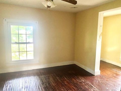 Tiny photo for 802 S Peoria Avenue, Dixon, IL 61021 (MLS # 12505676)