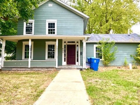 Photo of 802 S Peoria Avenue, Dixon, IL 61021 (MLS # 12505676)