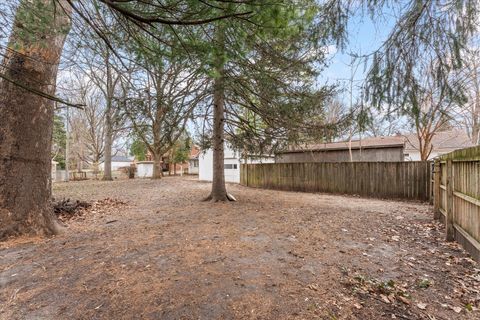 Tiny photo for 1412 W Clark Street, Champaign, IL 61821 (MLS # 12590686)