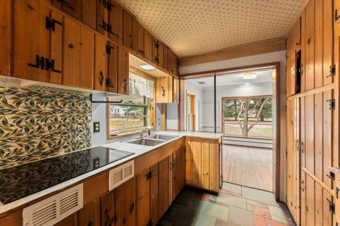 Tiny photo for 1412 W Clark Street, Champaign, IL 61821 (MLS # 12590686)