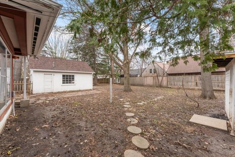 Tiny photo for 1412 W Clark Street, Champaign, IL 61821 (MLS # 12590686)