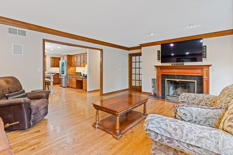 Tiny photo for 390 Grandview Avenue, Glen Ellyn, IL 60137 (MLS # 12738431)